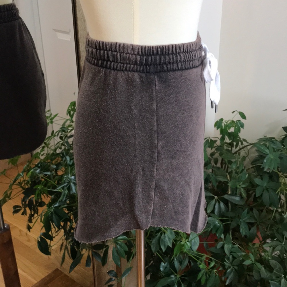Skirt - Picture 3 of 4